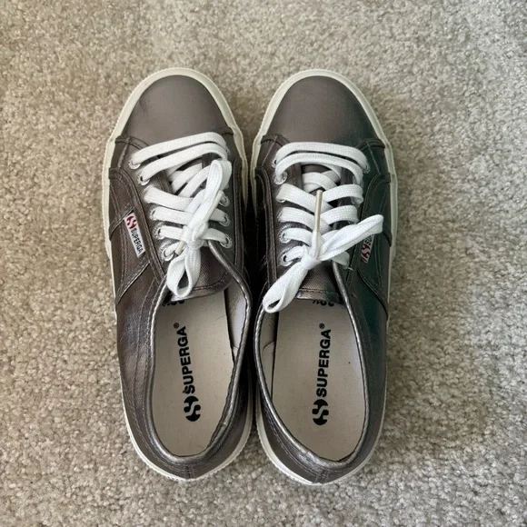 Superga Rose Gold Metallic Sneakers with White Laces - Picture 5 of 6